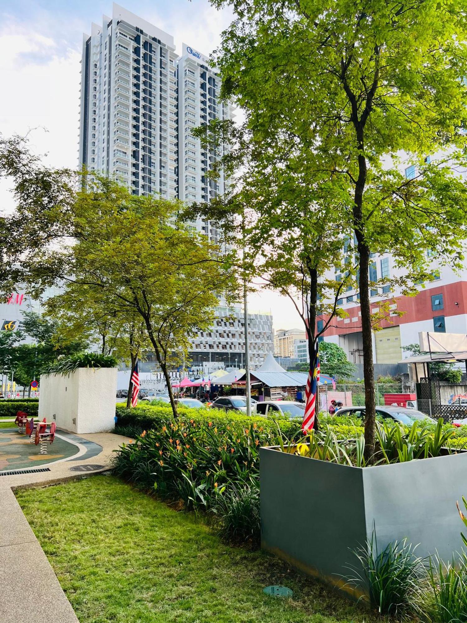 Colony Suites Klcc By Hibernate Kuala Lumpur Exterior photo