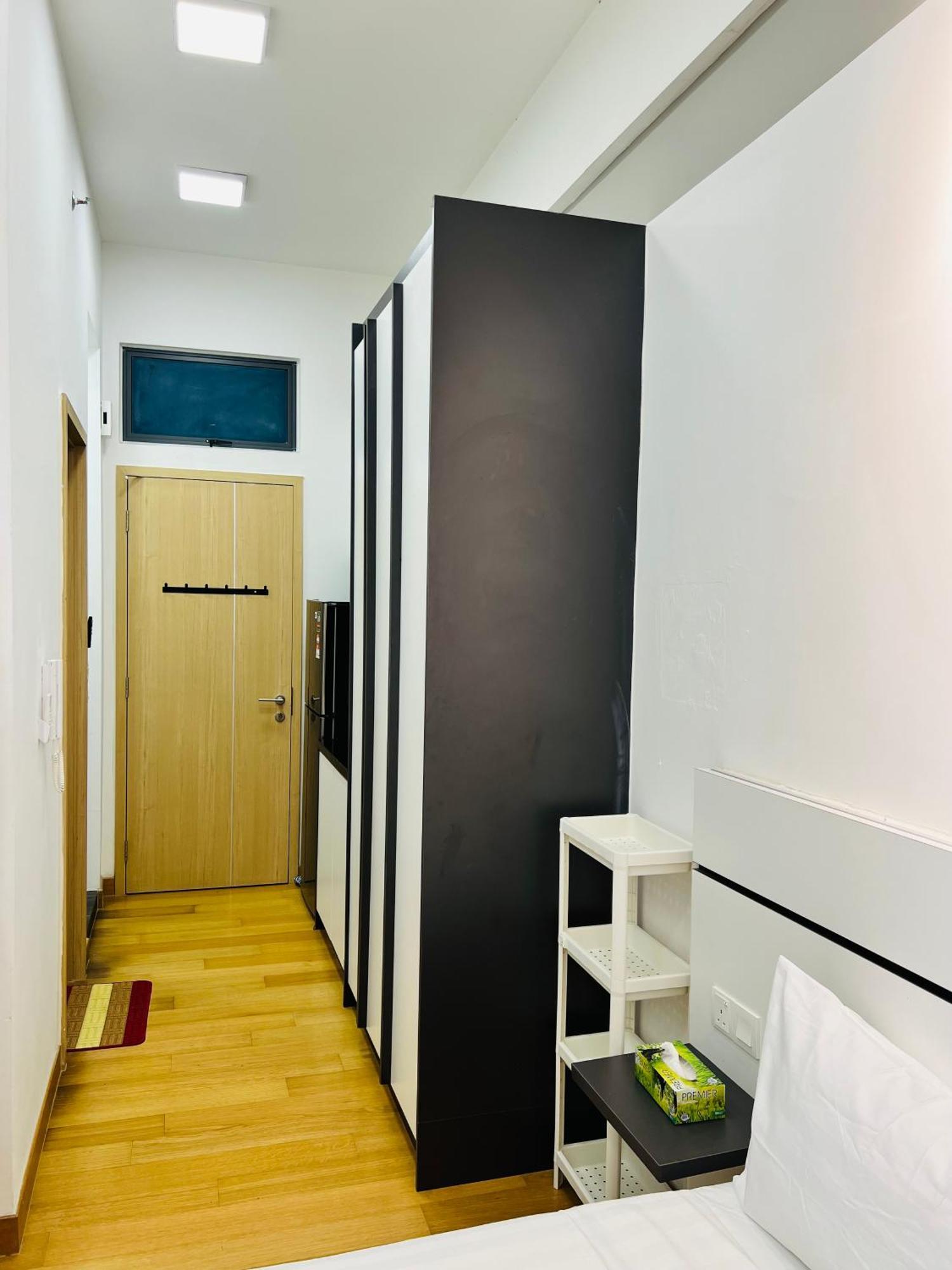 Colony Suites Klcc By Hibernate Kuala Lumpur Exterior photo