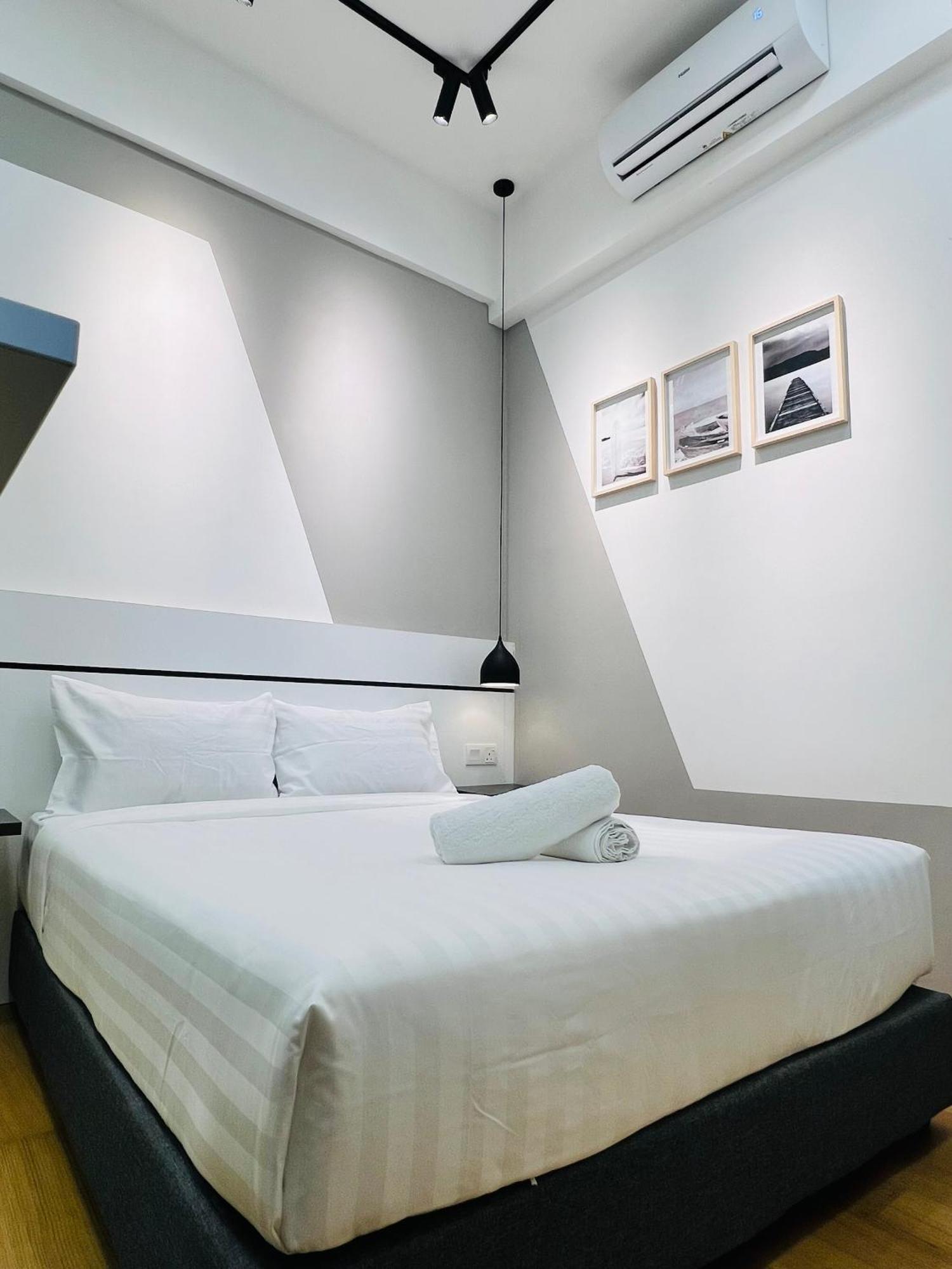 Colony Suites Klcc By Hibernate Kuala Lumpur Exterior photo